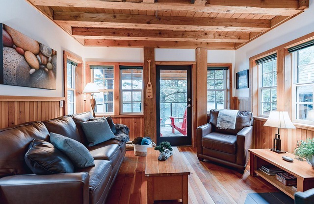 Private Hot Tub - Covered ⎮ Oceanfront Cabin With Stunning Views! ⎮Sea Glass