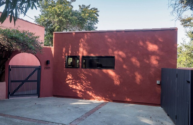 Private Jewel Box Cottage in Franklin Hills area of Los Feliz