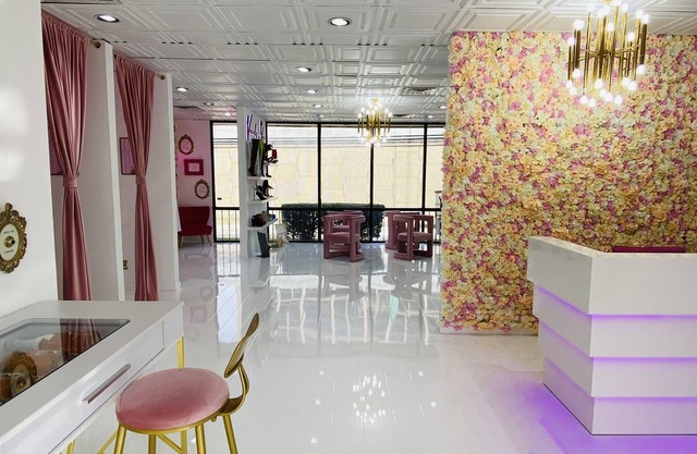 Private Luxury Boutique Space
