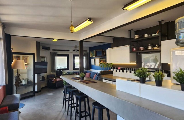 Private Mar Mikhael Loft