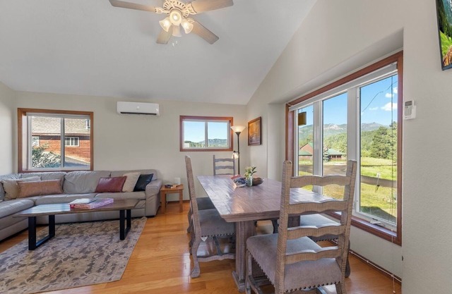 Private Neighborhood- San Juan River - Ski, Hike, SUP, Tube, and Fish