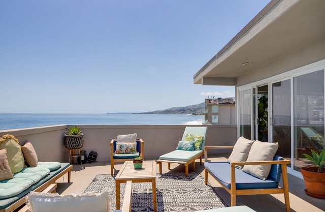 Private Oceanfront Vacation Rental at Duke's Malibu