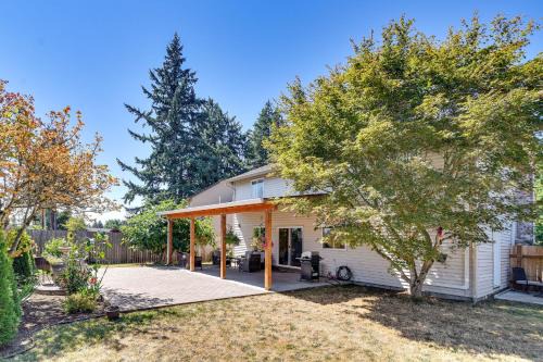 Private Outdoor Space 9 Mi to Downtown Vancouver!