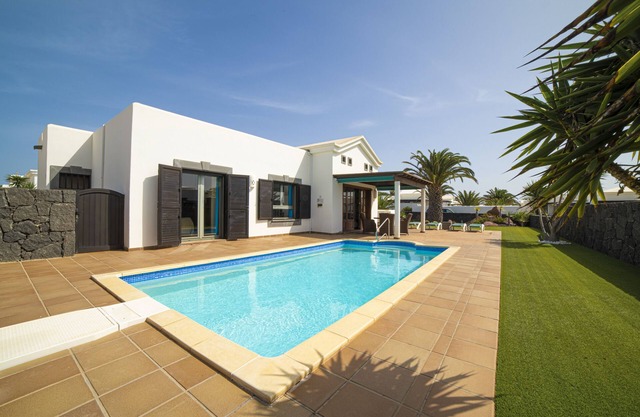 Private Pool and Air Conditioning, La Goleta, Playa Blanca
