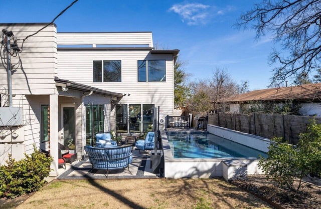 Private Pool, ATX, Summer Special | Zilker Oasis