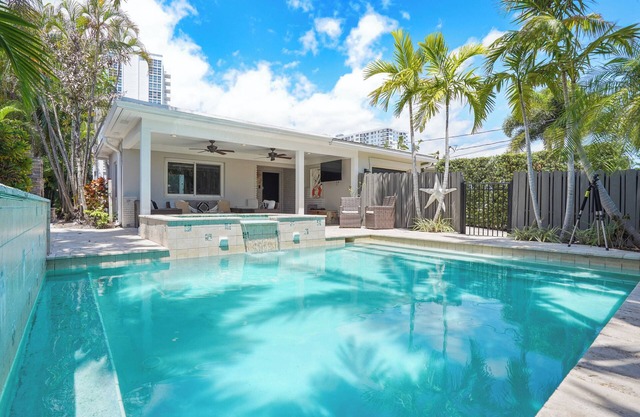 Private Pool Beach House 300 Steps from the Sand