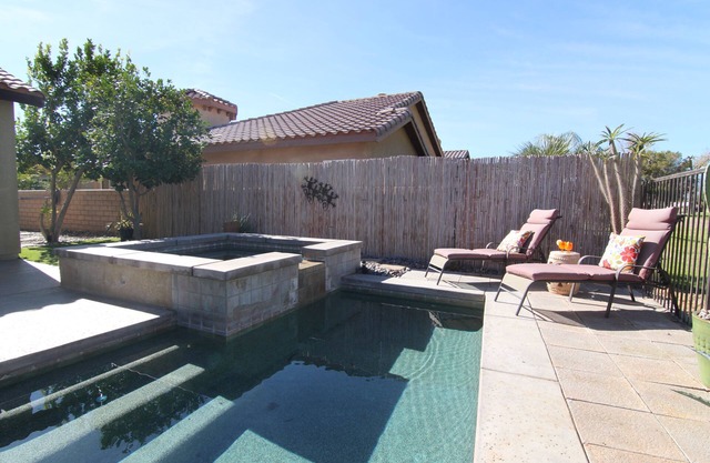 Private Pool, on Golf Course! Coachella Walk to Music Festivals!