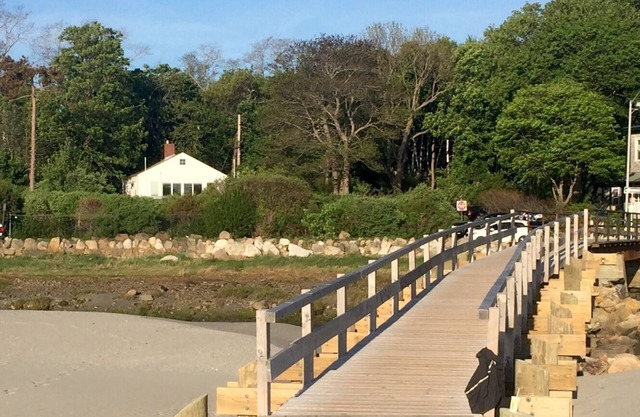 Private, Single Family Beach House, Right at Good Harbor Beach foot bridge