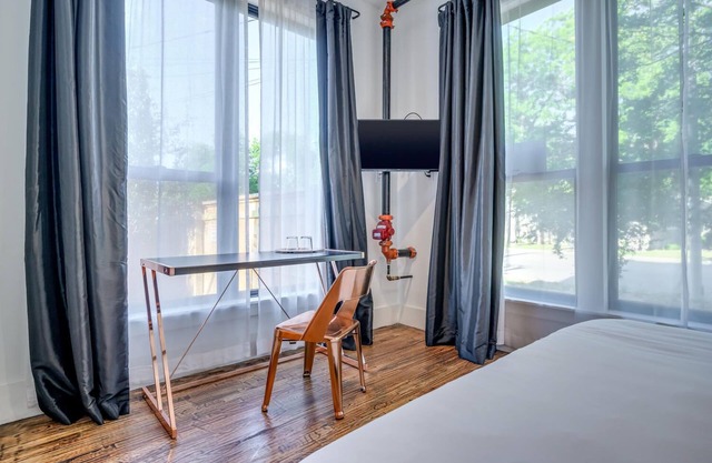Private Suite in Historic Austin B&b: Sleeps 4!