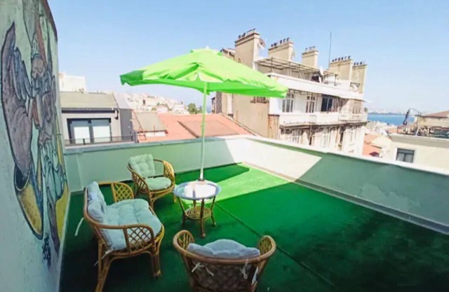 ★PRIVATE TERRACE ★UNIQUE VIEWS★ NEAR GALATA TOWER