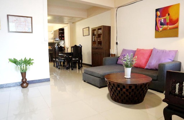 Private Townhome (Riverside Area and Night Bazaar)