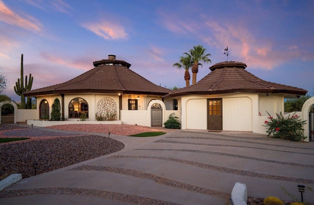 Private &Unique Storybook Cottage on over 2 acres in North Scottsdale/Cave Creek