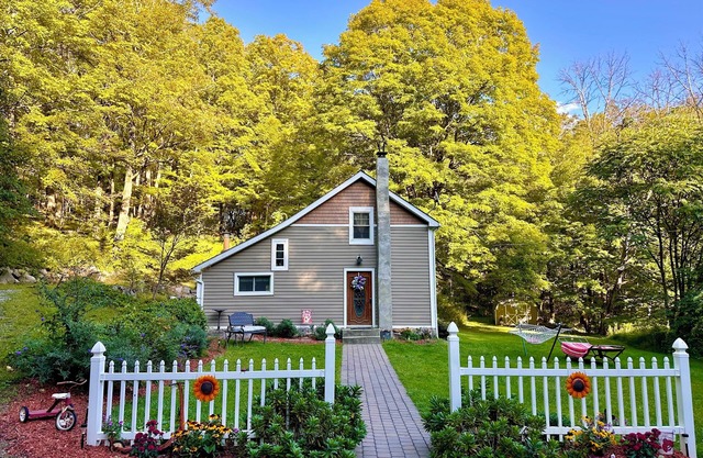 Private- Vernon NJ- Historic Mt. top home. Serenity awaits.