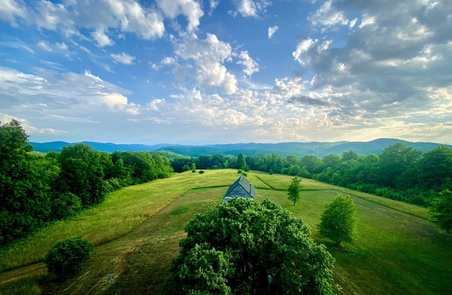 Private Viewing/Sleeping Tower & Modern Cabin - Owner Managed/Maintained