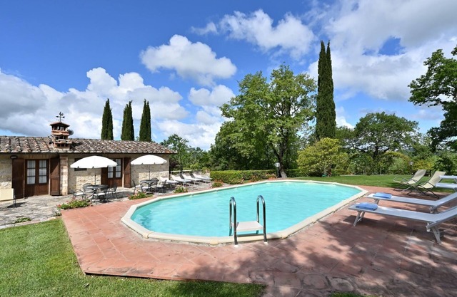 Private villa in heart of the Chianti, pool and wifi