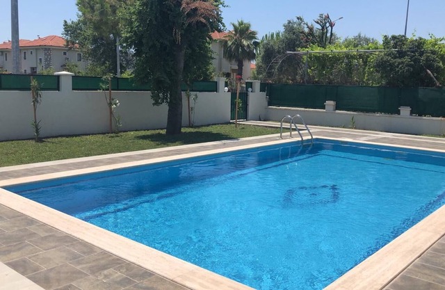 Private villa close to town with large private pool