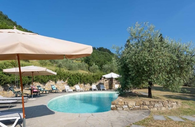 Private villa with swimming pool in Tuscany