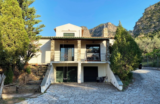 Private Villa with Amazing View,nClose to both Mountain and Sea!