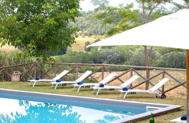 Private villa with views over the Tuscan hills