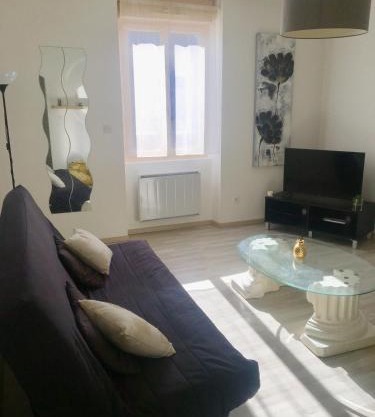 Proche de Walibi,Appartement 4 personnes tout confort au calme