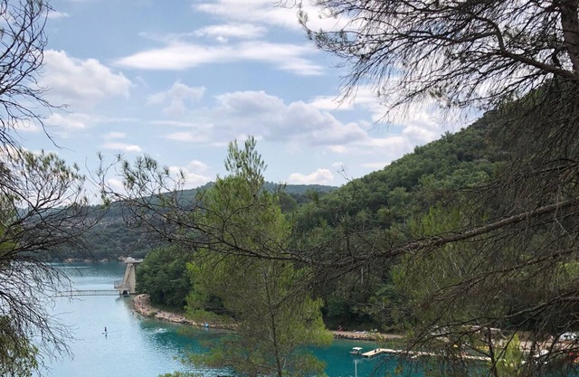 Provençal country house with pool and large gardens