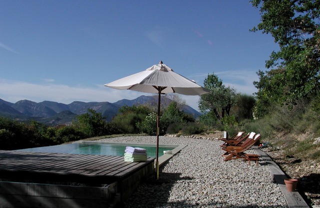 Provencal farmhouse with pool surrounded by nature in a 40 hectare property