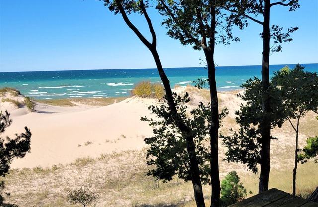 Pure "Up North" Summer Cottage by the water