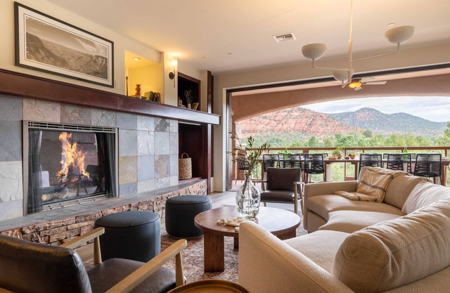 Pyramid by Avantstay Luxe Sedona Mansion w/Views, 7mins to Downtown