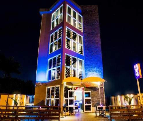 Q-Inn Boutique Hotel