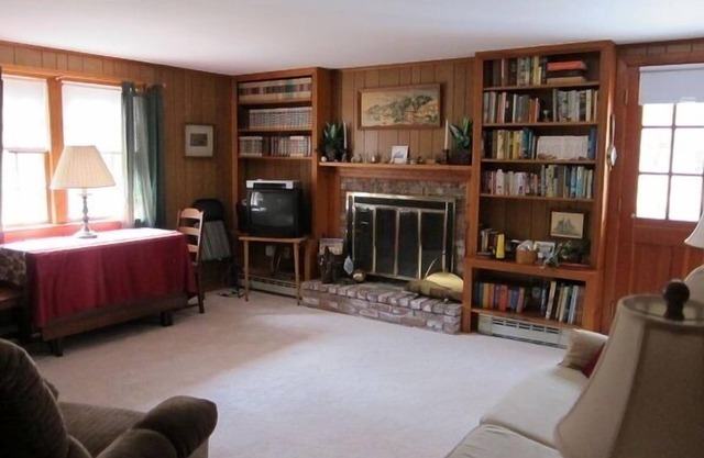 Quaint 2BR Cottage in Wellfleet (1724)