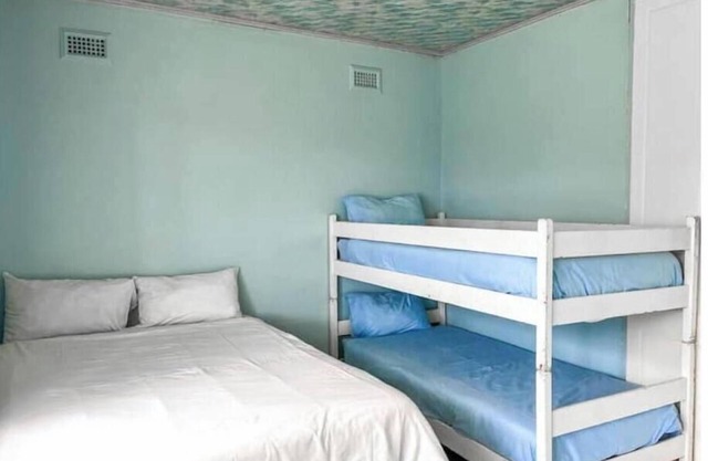 Quaint cabin with WiFi in charming Gweru