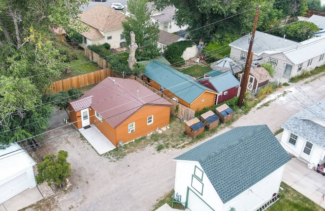 Quaint Cody Cottage w/Grill: Walk to Downtown!