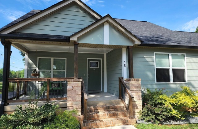 Quaint Condo in Waxhaw. Walking distance to all attractions!