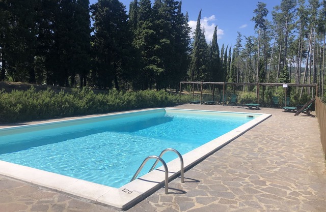 Quaint cottage with pool