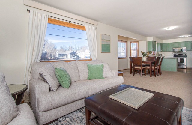 Quaint, Cozy Duplex Stay in Rapid City