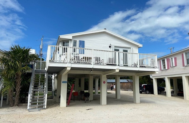 Quaint Glamping Cottage on Private Island, Sandy Beach with Freshwater Pool!