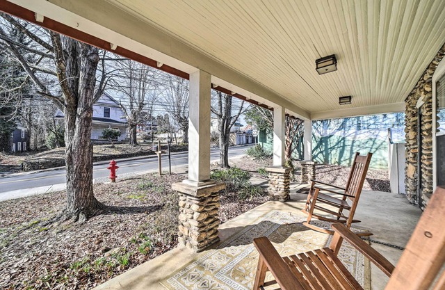 Quaint Home w/Porch in Downtown Waynesville!