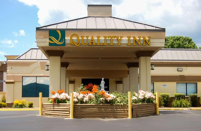 Quality Inn Mill Hall - Lamar