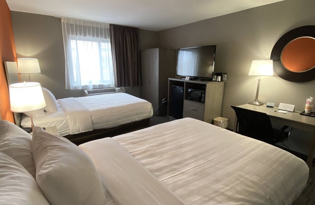 Quality Inn & Suites Hammond Near I-8090