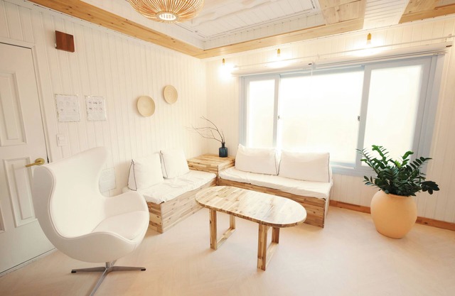 Quiet accommodation surrounded by mountains near Haeundae Beach in Busan