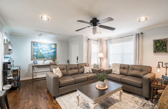 Quiet and Charming 3 bedroom 1.5 bath in Forney,TX