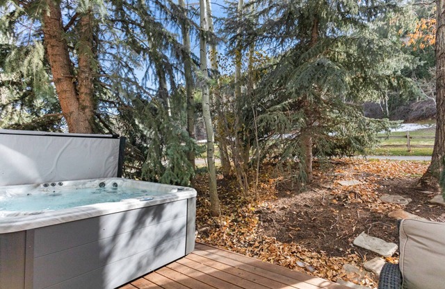 Quiet Before the Crowds! 10% off 3 nights for Fall