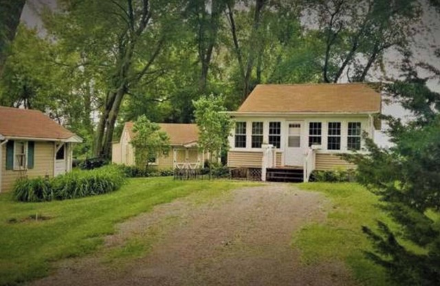 Quiet & Cozy Cabin Across from Fox Lake 🚤