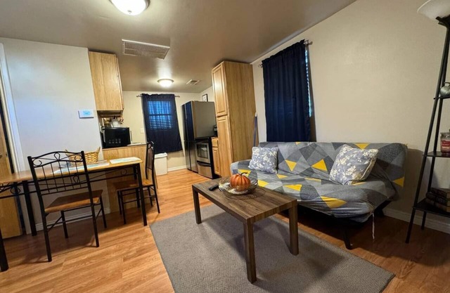 Quiet Cozy Downtown Cheyenne