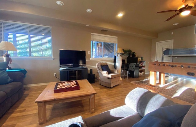 Quiet Group Retreat Foosball 2 Living Rooms Forest Porches + Dining