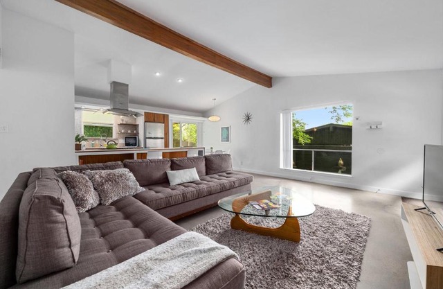 Quiet Haven with Huge Fenced Yard Fast Internet by Lodgewell