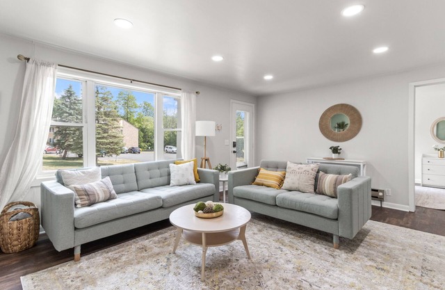 Quiet home. 10 minutes from waterparks.