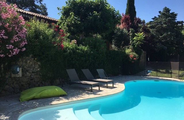 Quiet villa, ideal for families, with swimming pool and breathtaking view