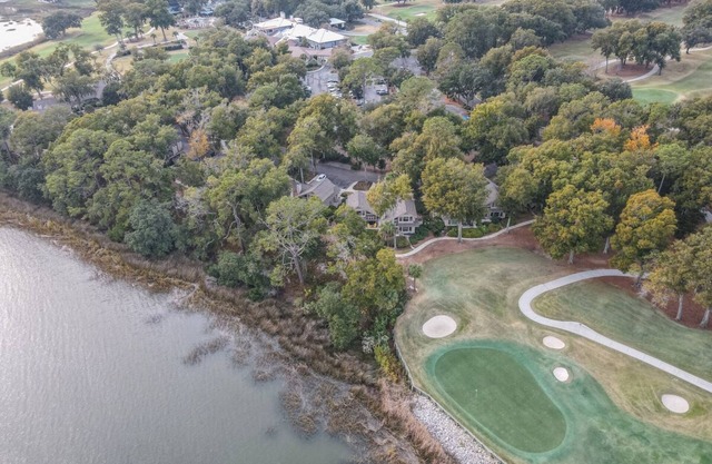 Quiet Villa on Dataw Island with creek views
