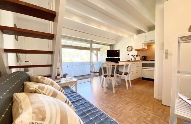 Résidence les pins duplex terrasse plage à 2 pas